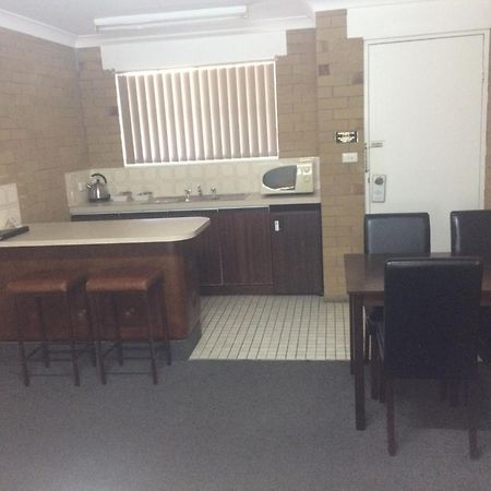 מורי Alexander Motor Inn מראה חיצוני תמונה