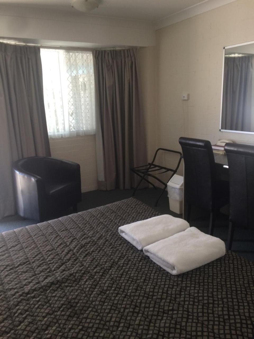מורי Alexander Motor Inn מראה חיצוני תמונה