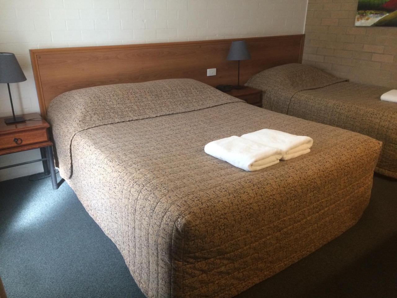 מורי Alexander Motor Inn מראה חיצוני תמונה